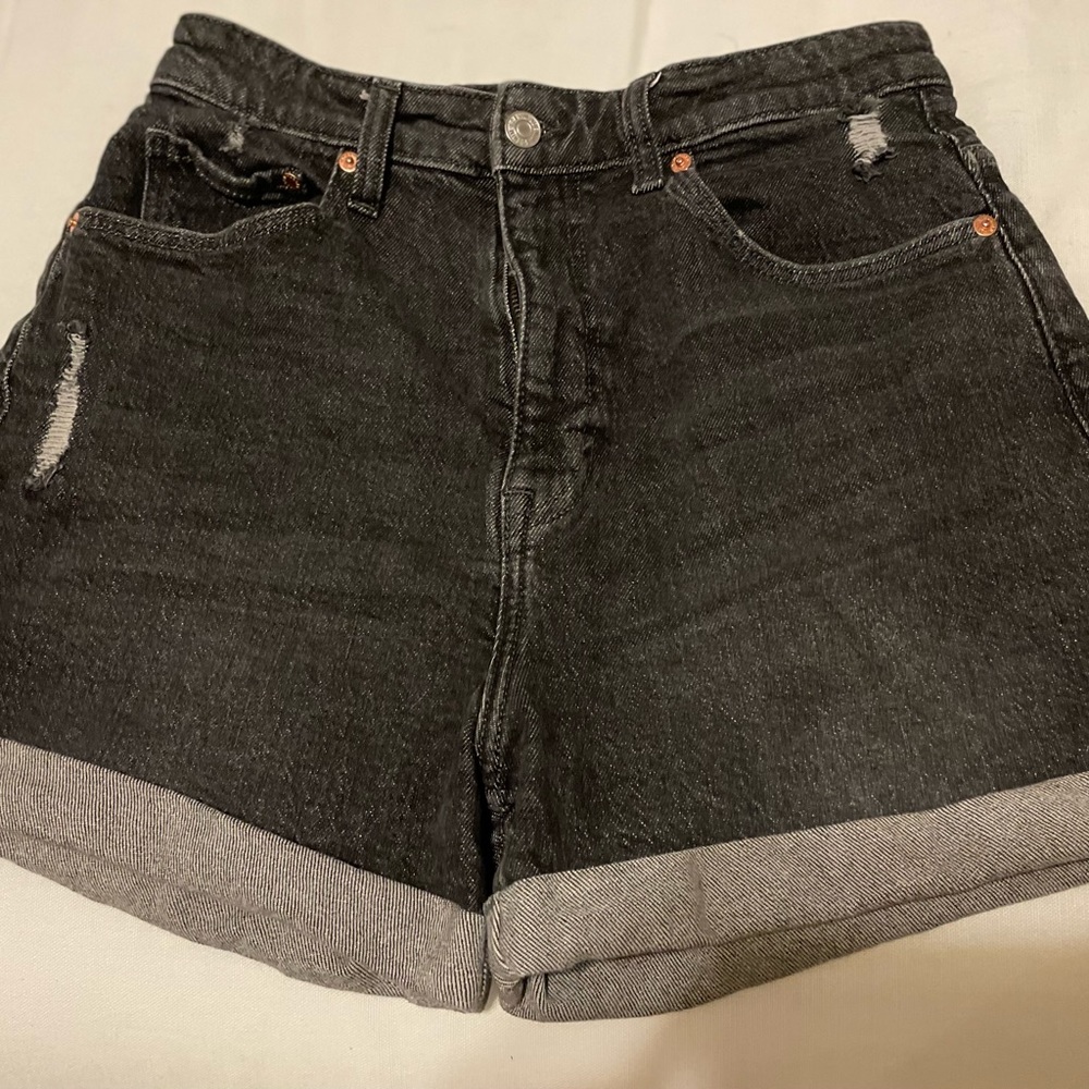 H&M Mom Shorts Ultra High Rise